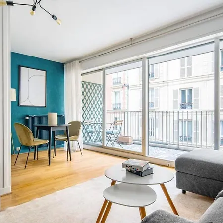 Apartment 4 People Eiffel Tower Paris